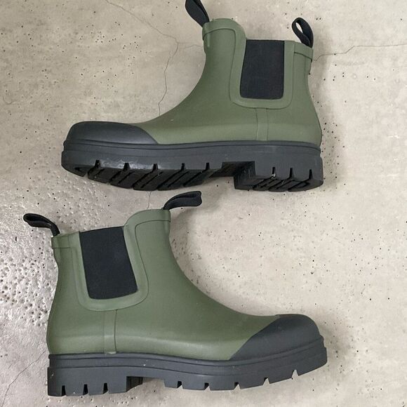 Everlane Chelsea Rain Boots - Picture 4 of 10